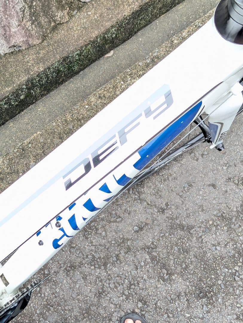 【ちょっとだけ訳あり】GIANT ジャイアント DEFY 2×10s