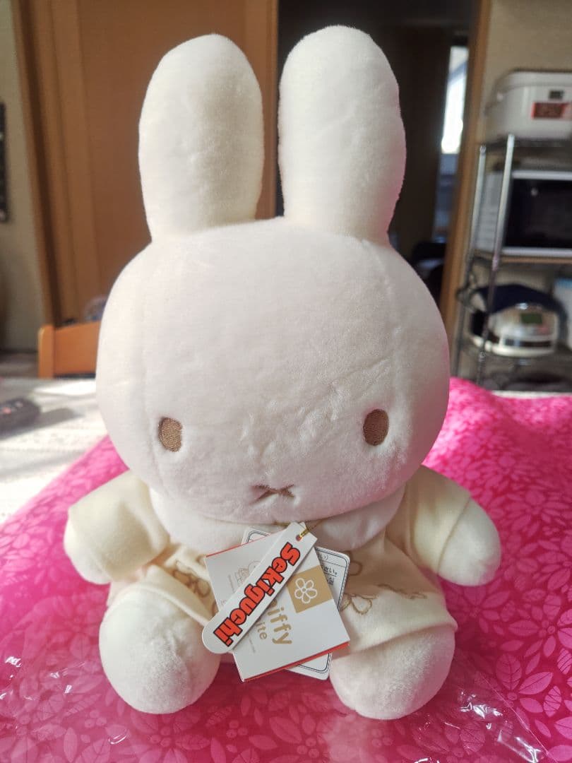 miffy whiteシリーズ ミッフィー 花柄ドレスM ぬいぐるみ ①
