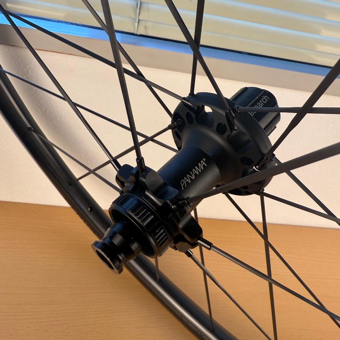 【美品】ERE RESEARCH GENUS SL30-R カーボンホイール