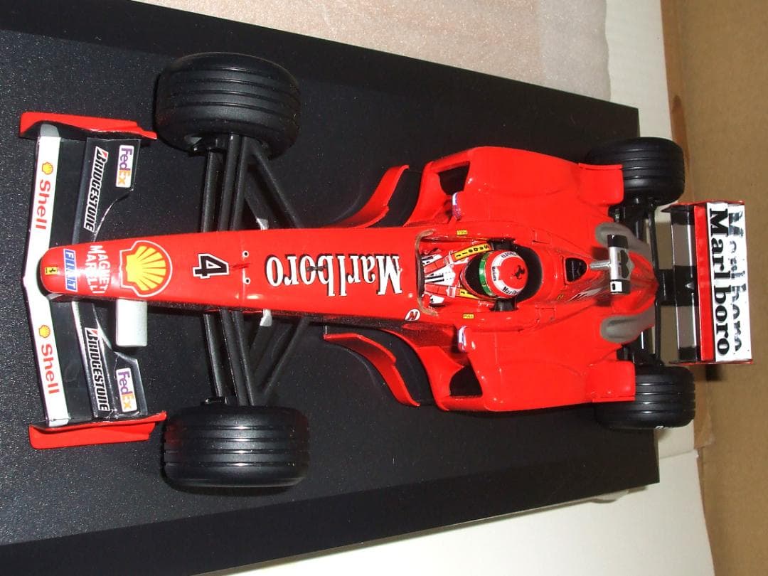 フェラーリ　F３９９　アーバイン　マルボロ仕様　箱なし　マテル　１／１８