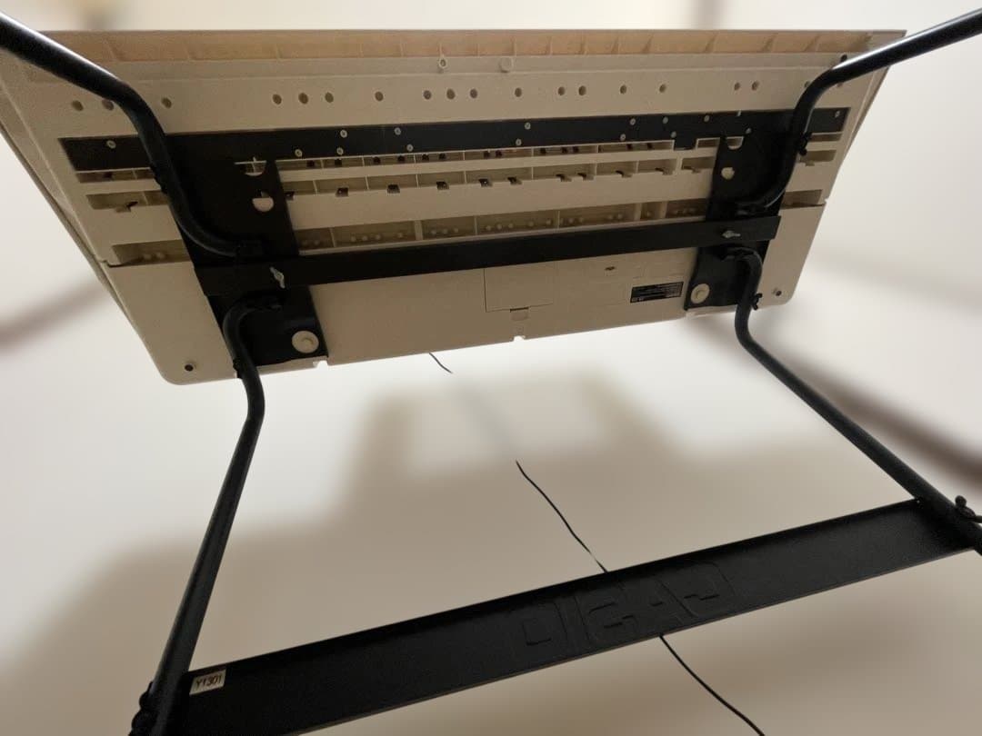 CASIOカシオ 光ナビゲーションキーボード 61鍵 LK-222 スタンド付