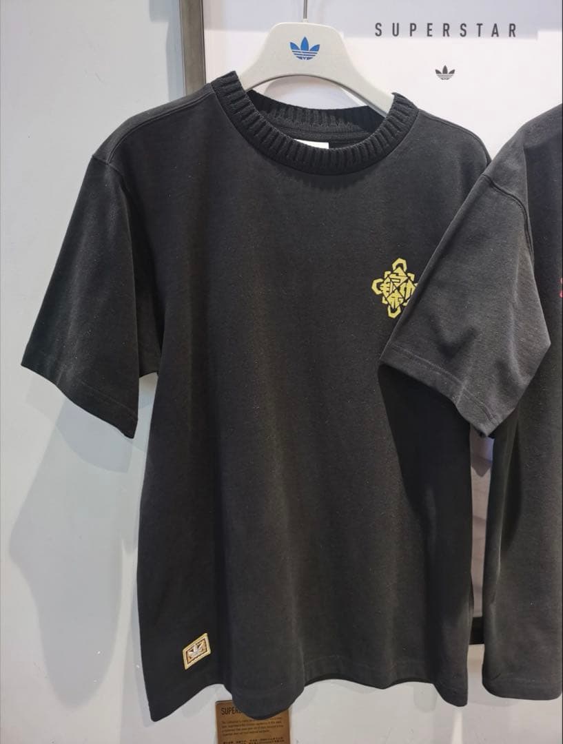 新品L Adidas FW25 CNY 馬年限定 半袖Tシャツ KT0714