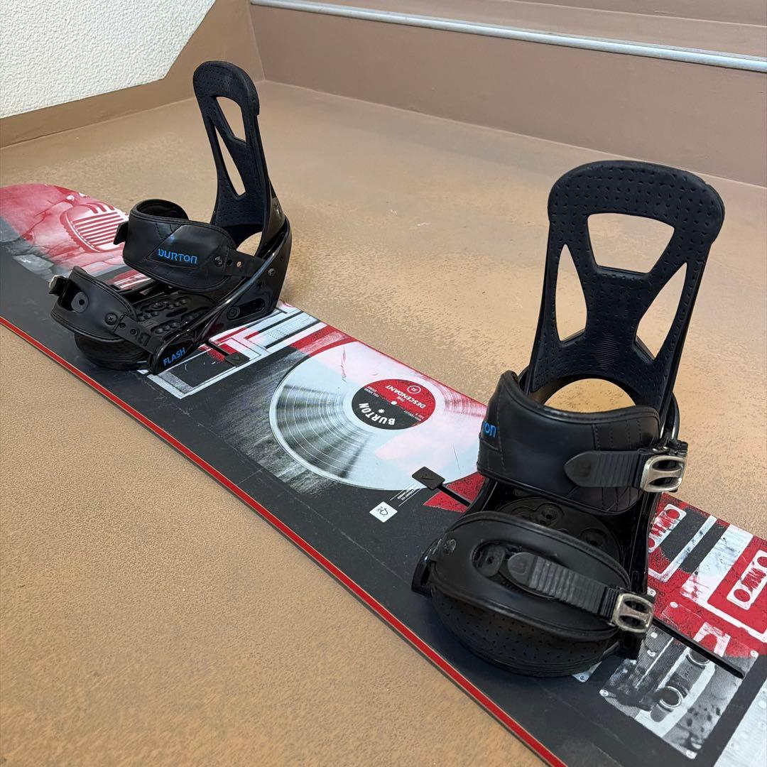 人気デザイン！ BURTON DESCENDANT 152 初中級者にオススメ！