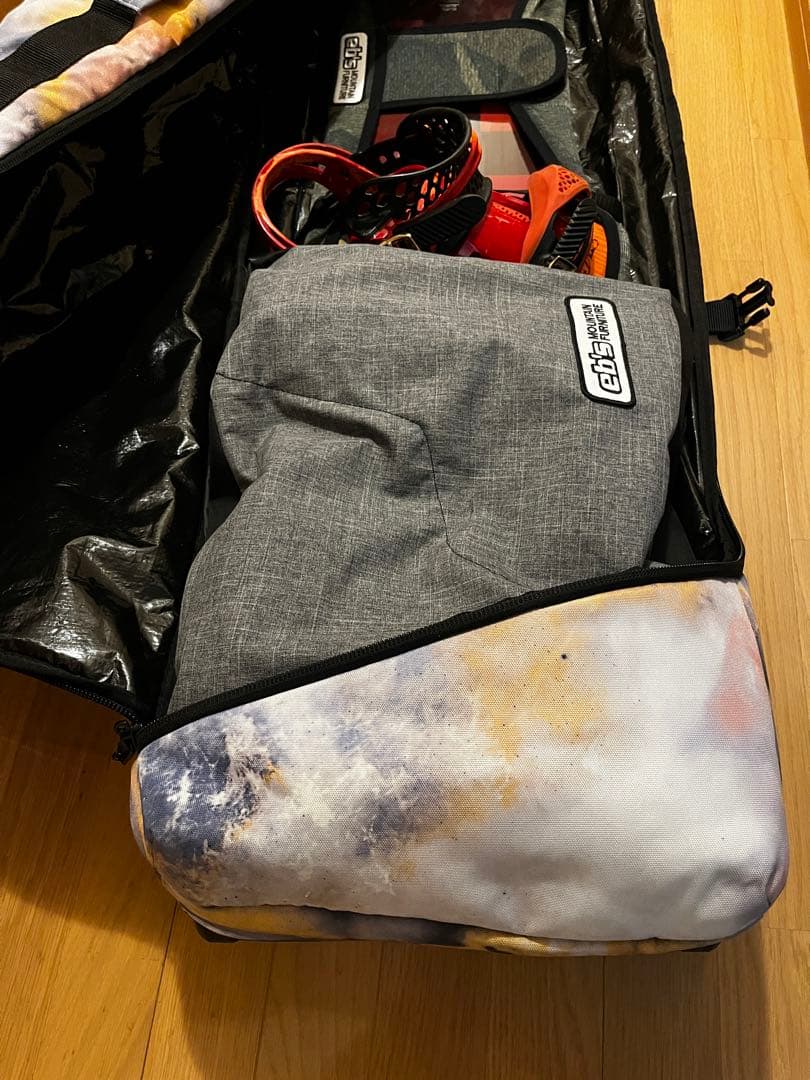 Burton ウィーリー ギグ スノーボードバッグ　166cm