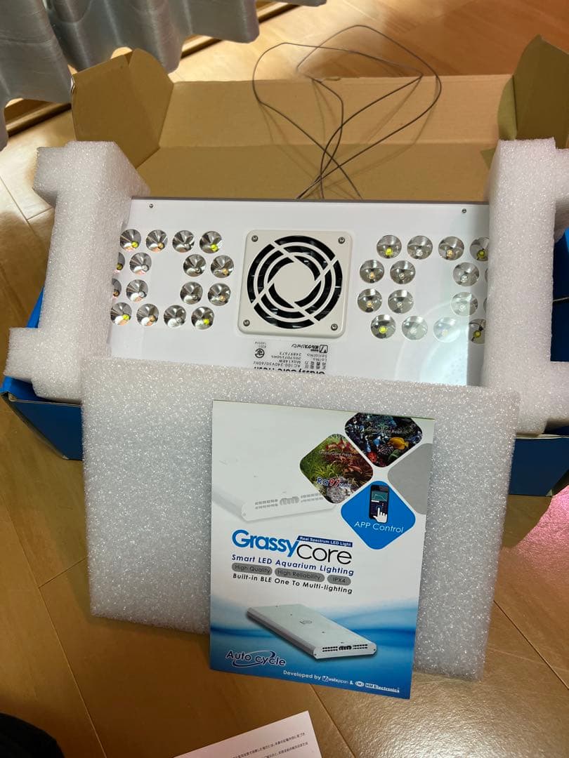 水草 GrassyCore LED Aquarium Lighting