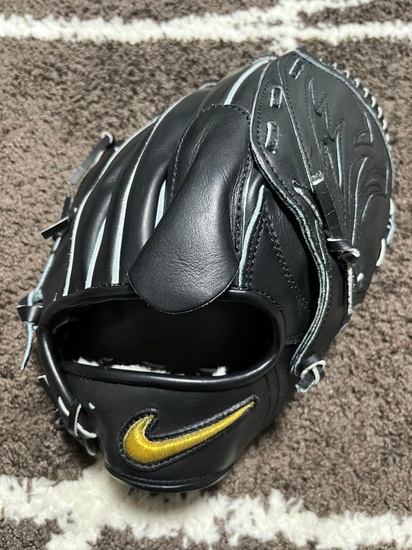 ナイキ Nike 謝道 硬式グローブ 投手用　右投げ用 ブラック