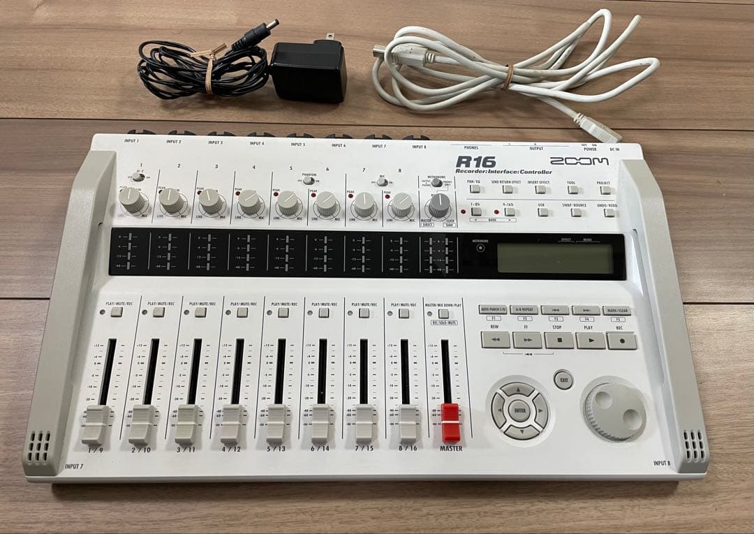 ZOOM R16 マルチトラックレコーダー