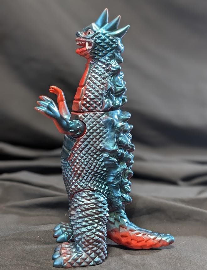 ベムラー「ウルトラマン」登場怪獣（М１号）ソフビフィギュア