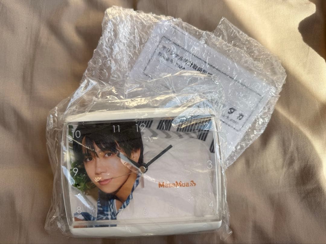 めせもあ Mesemoa. JUNONくじ 目覚まし時計 白服