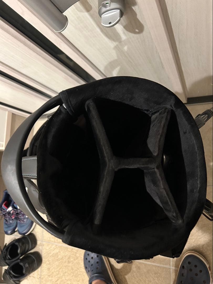 TaylorMade SIM2 キャディバッグ 自立式