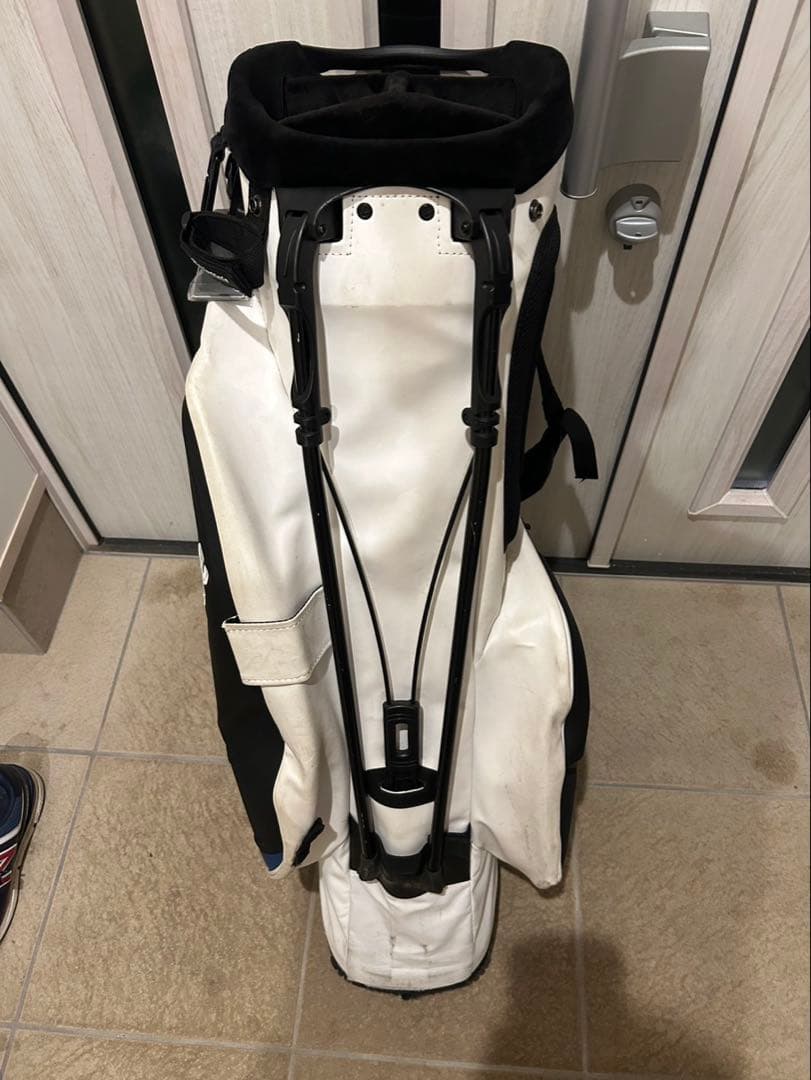 TaylorMade SIM2 キャディバッグ 自立式