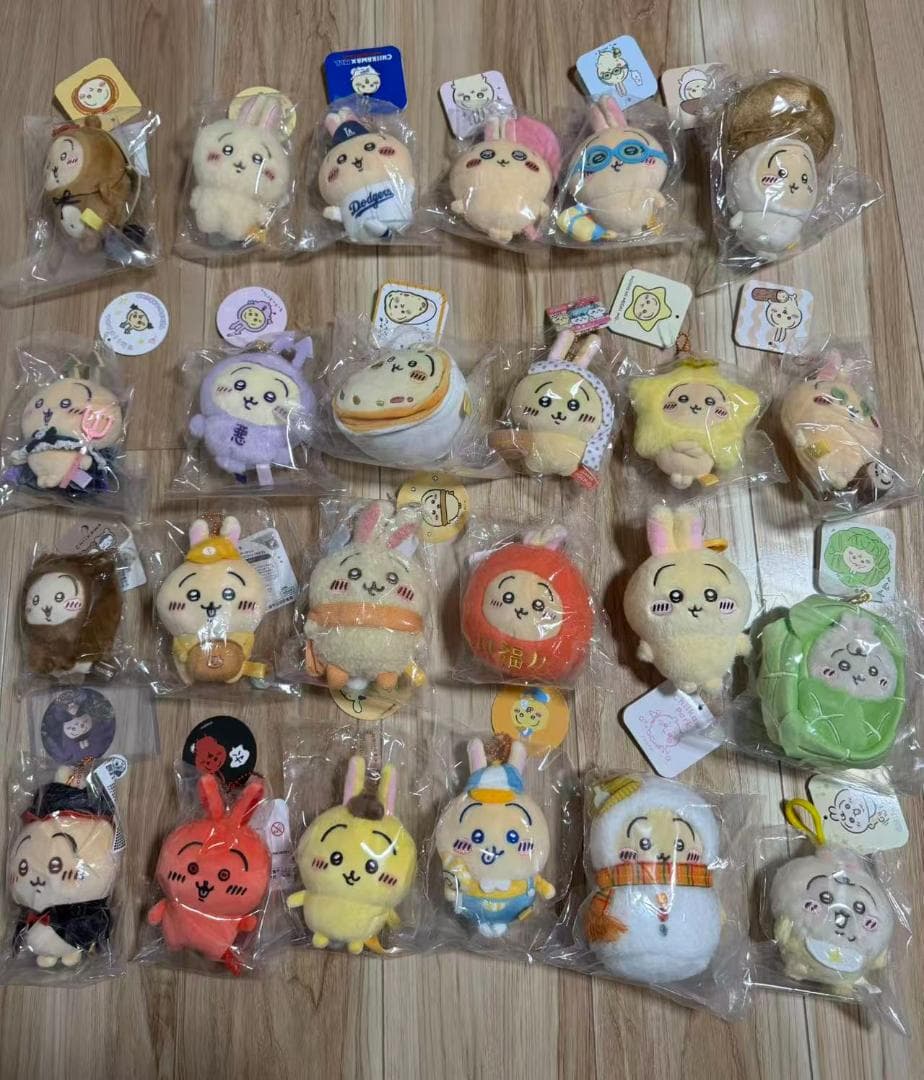 ちいかわ　うさぎ　ぬいぐるみマスコット　25点まとめ売り