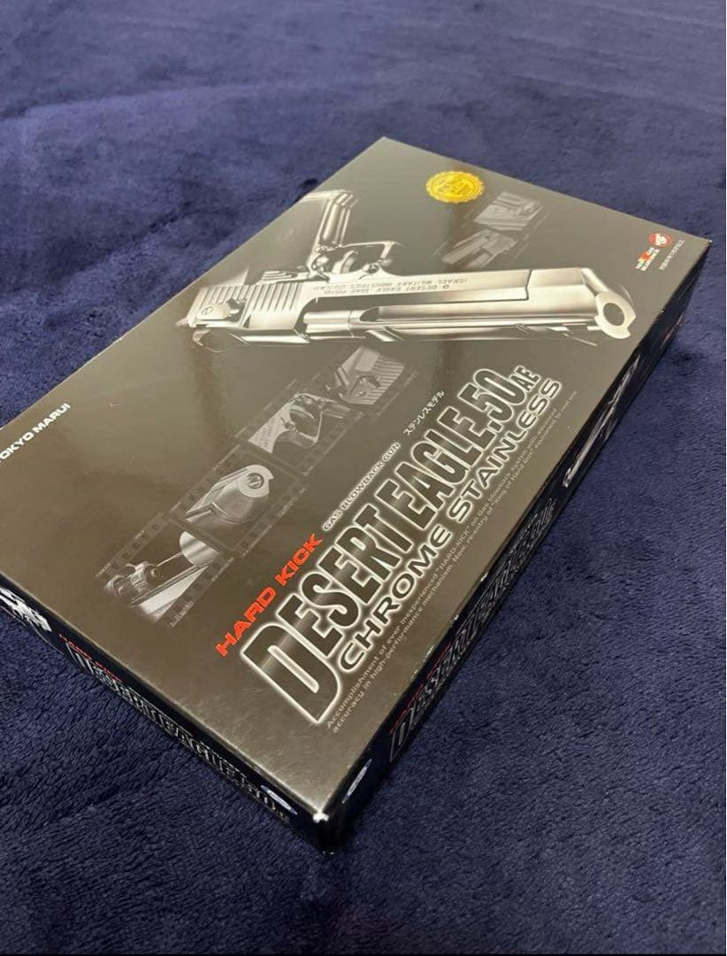 DESERT EAGLEのガスガンクロームステンレスモデル