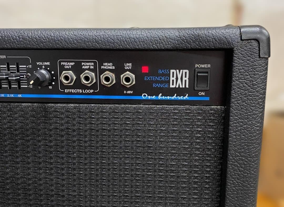 Fender BXR 100 ベース用アンプ