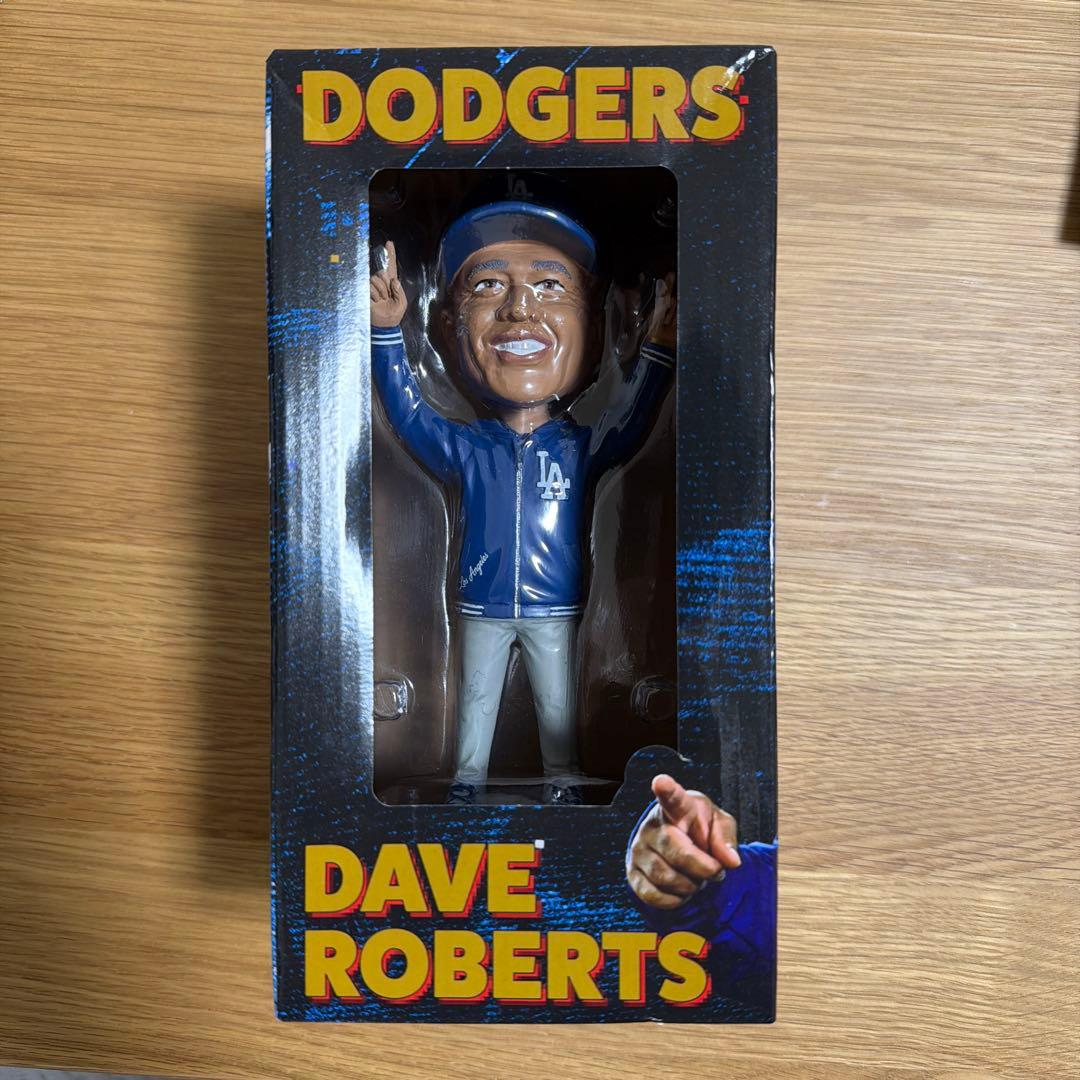 【未開封・非売品】球場配布 ドジャース ロバーツ監督 ボブルヘッド