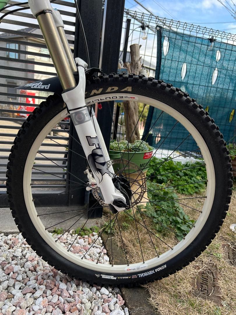 自転車本体 COMMENCAL 