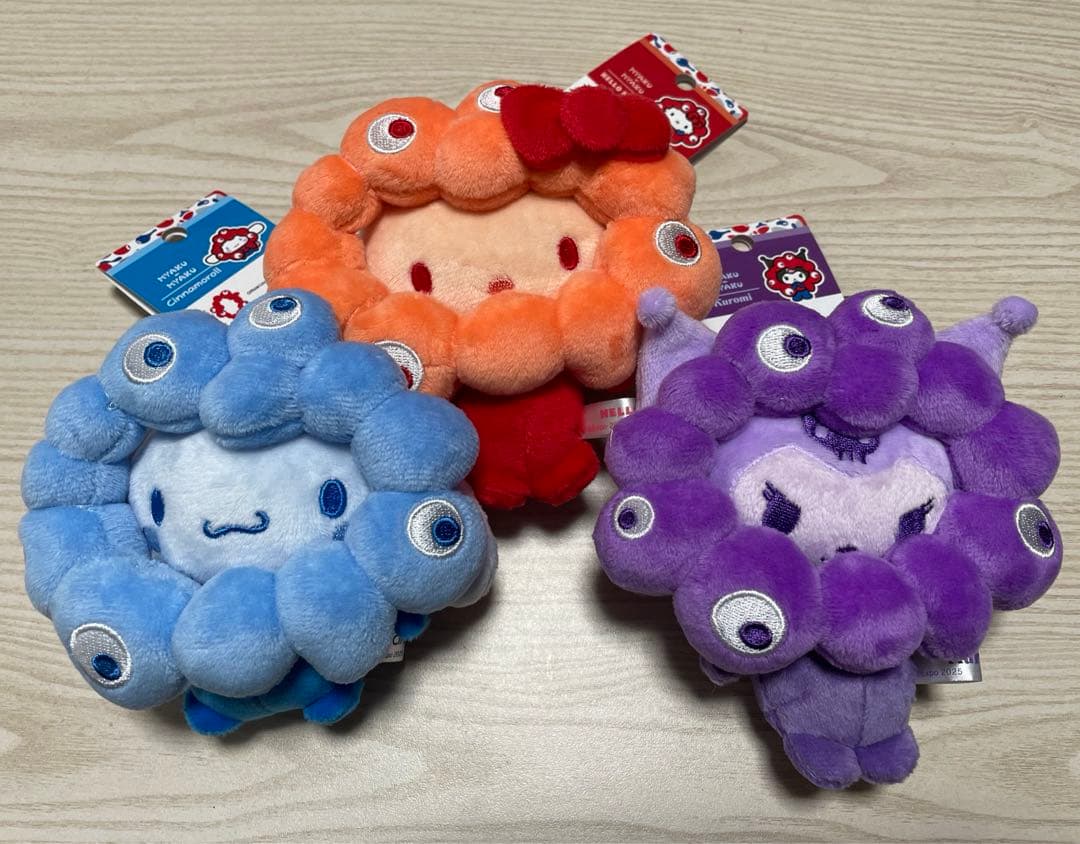 【カラビナ付き】ミャクミャクなりきりぬいぐるみ BC 推しカラー　サンリオ　3点