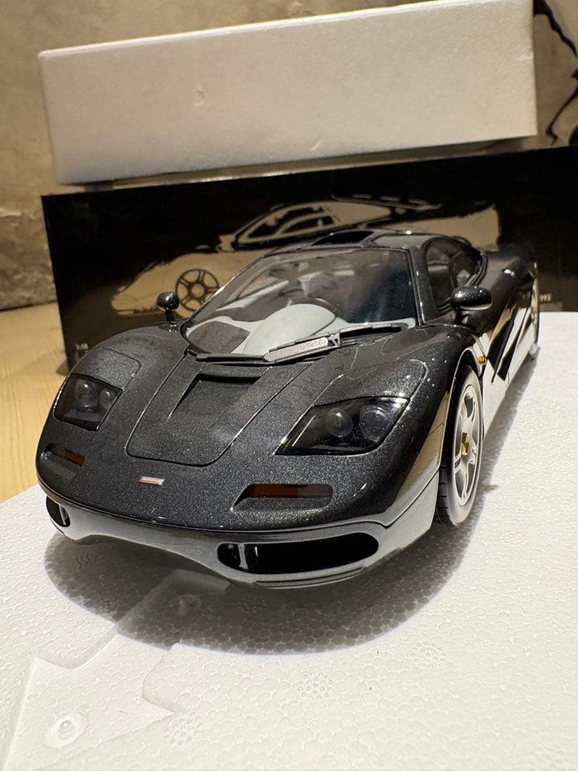 1602台限定！1/18 マクラーレン F1 ロードカー 1993