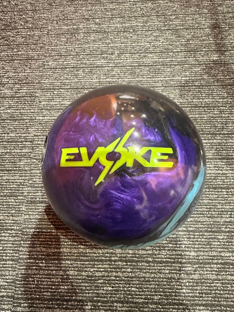 MOTIV Evoke イヴォークヒステリア　ボウリングボール 15ポンド