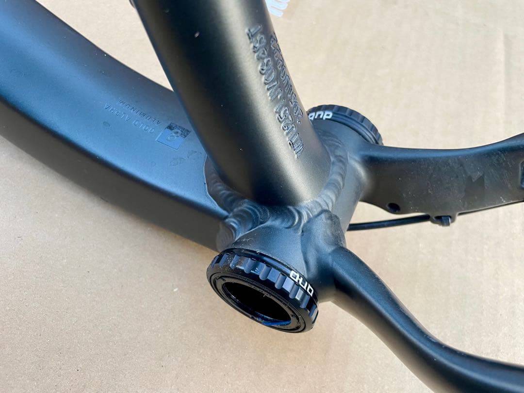 TREK ROSCOE8 フレームセット　ドロッパーシートポスト、BB付き
