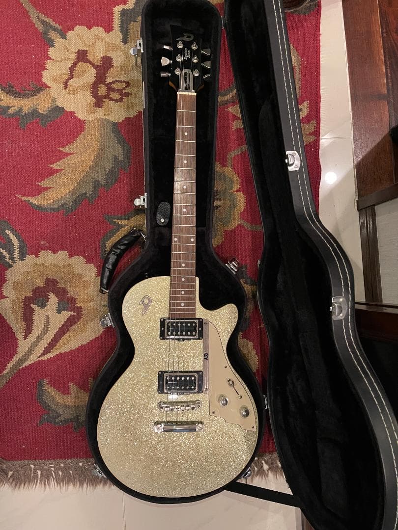 Duesenberg Starplayer ギター