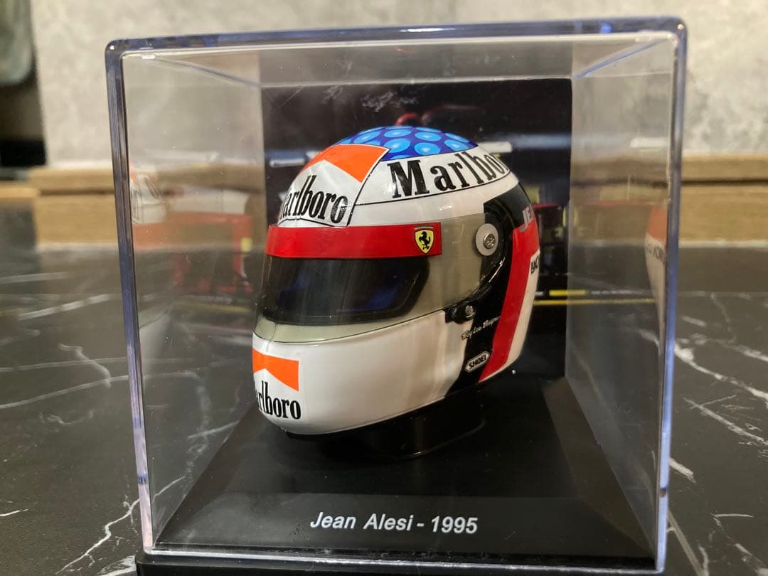 マルボロ仕様　ビッグスケールF1コレクション　ジャン　アレジ　1/5 ヘルメット