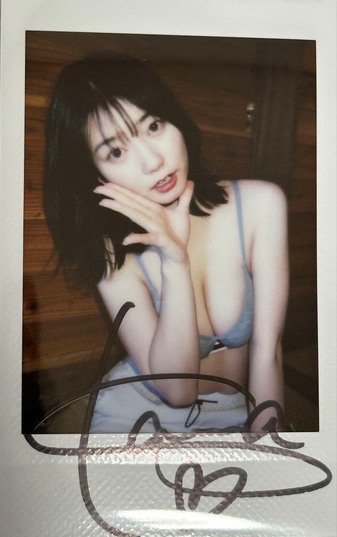 瀬戸環奈 直筆サイン入りチェキ　チェキ　ポーズ