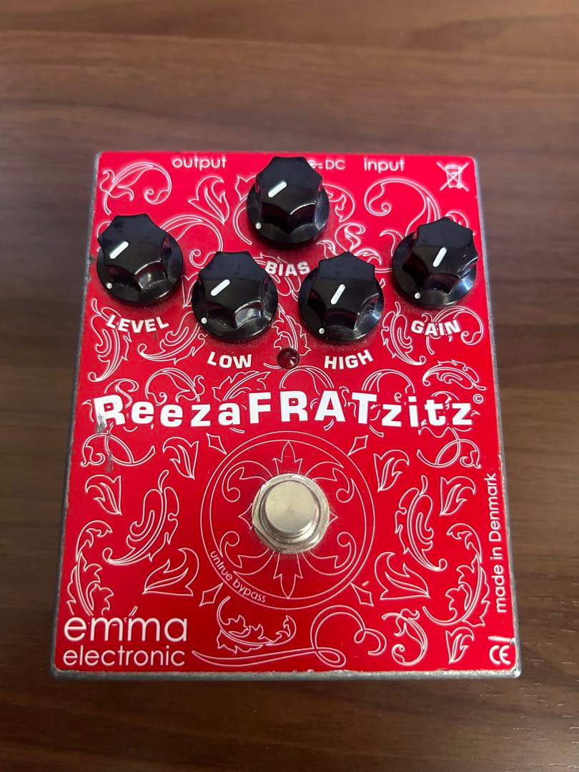 ReezaFRATzitz ギターエフェクター emma electronic
