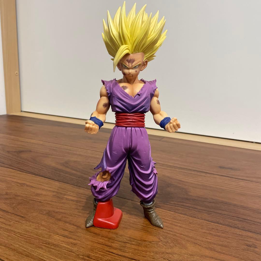孫悟飯　ドラゴンボール　フィギュア