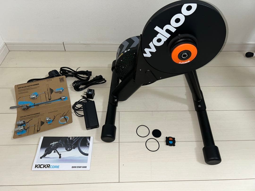 ３月までの出品 Wahoo KICKR CORE ズイフトコグ付き
