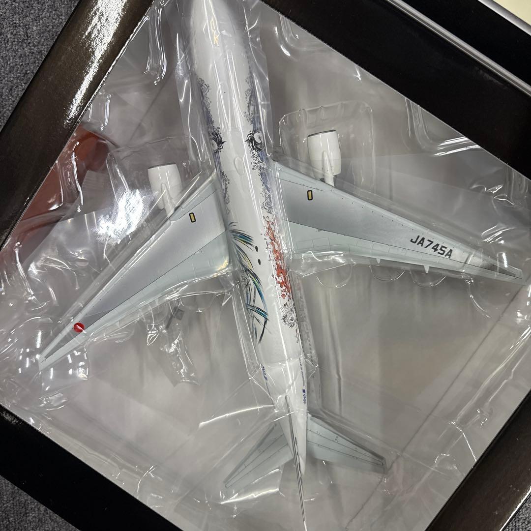 ANA 鬼滅の刃 Boeing 777-200ER 1:200