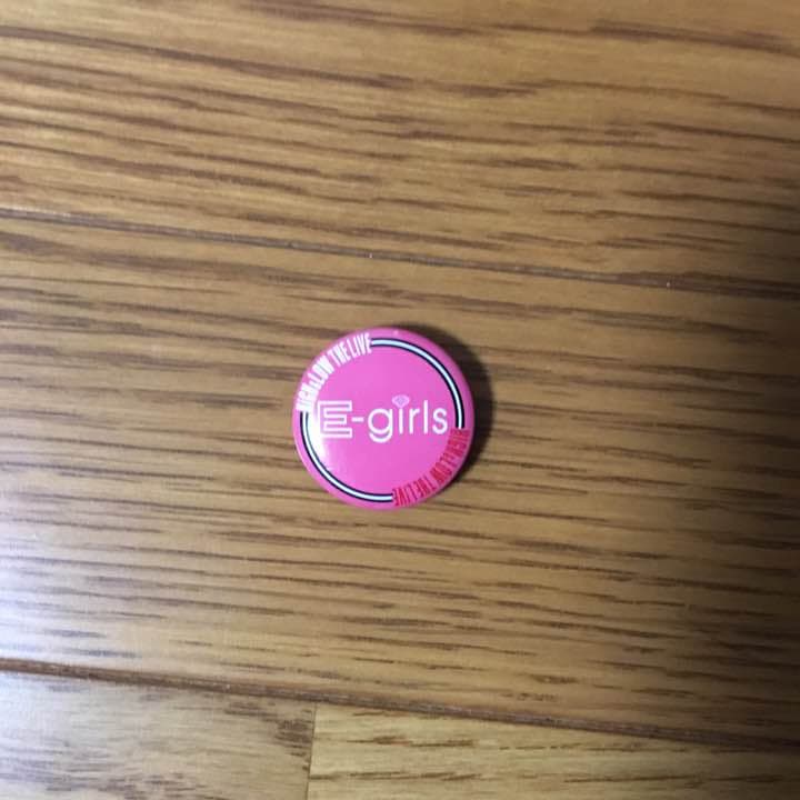 E-girls缶バッチ