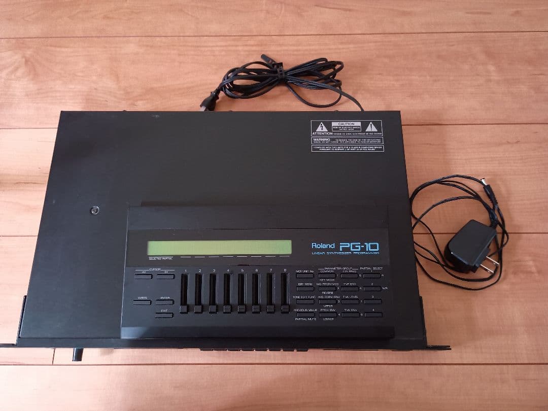 Roland D-110/PG-10 シンセサイザー