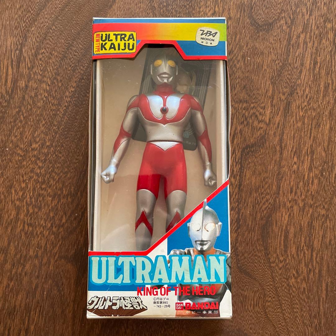 BANDAI 1983年ウルトラマン　初期　ソフビ　白台紙