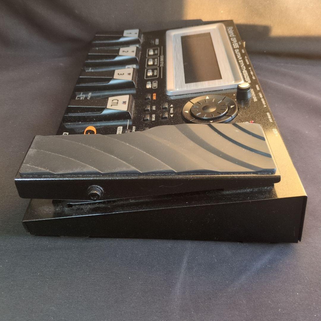 Roland GR-55 ギターシンセサイザー