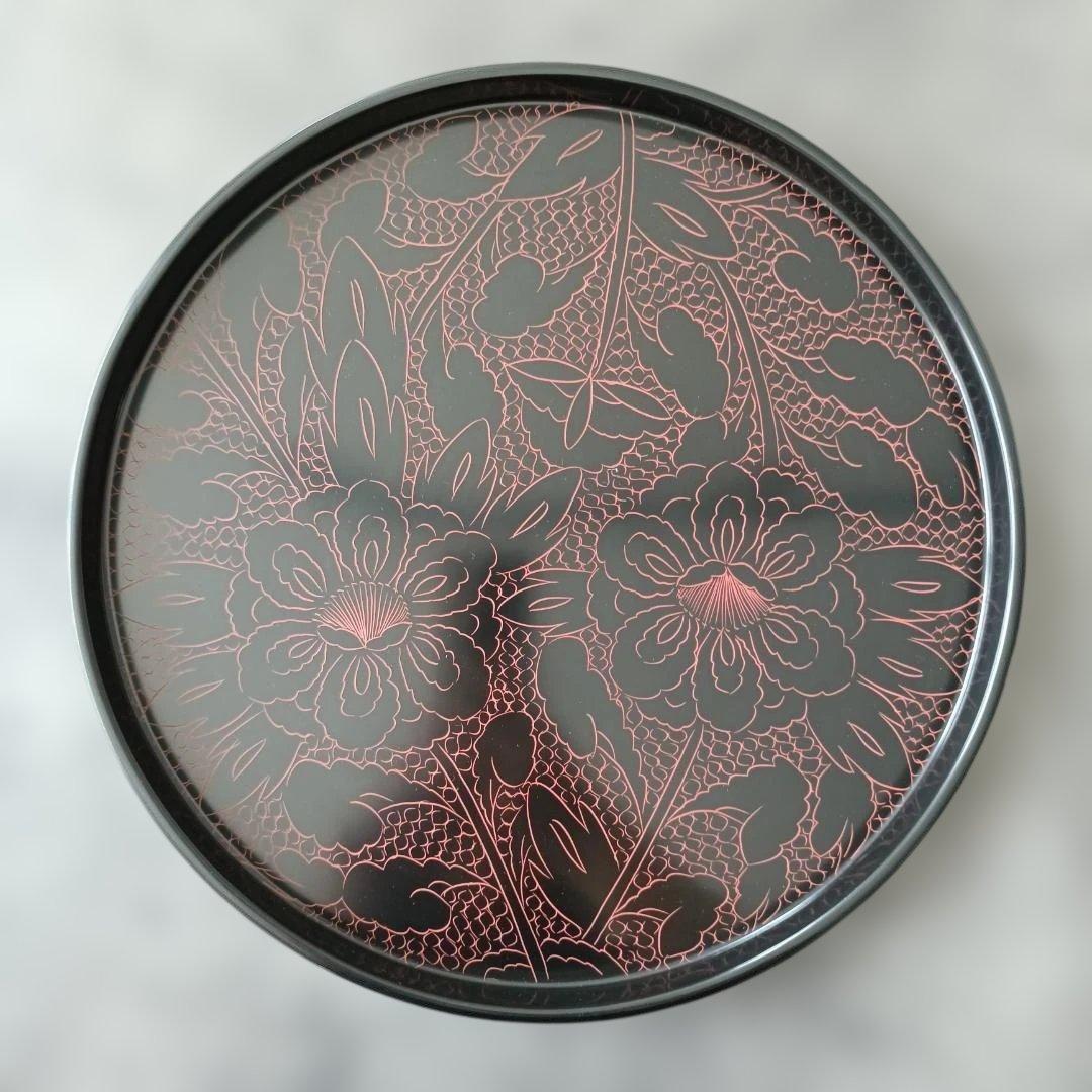 【未使用】天然木 うるし塗装 高級美術漆器 丸盆 牡丹文様