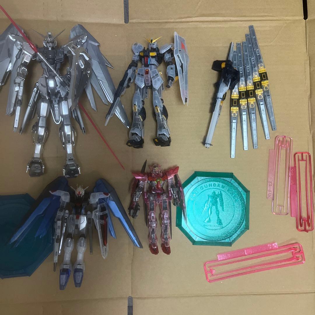 限定ガンダムプラモデルセット