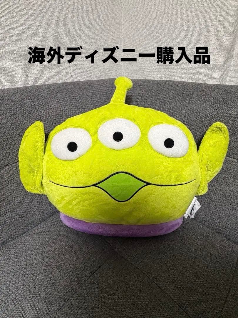 海外限定品　カリフォルニアディズニー　リトルグリーンメン　クッション