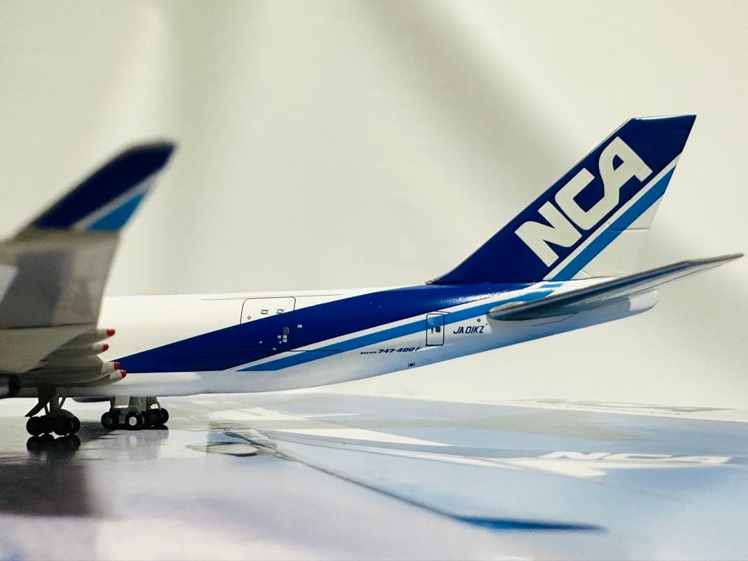 全日空商事 1/400 NCA 20周年記念 747-400F