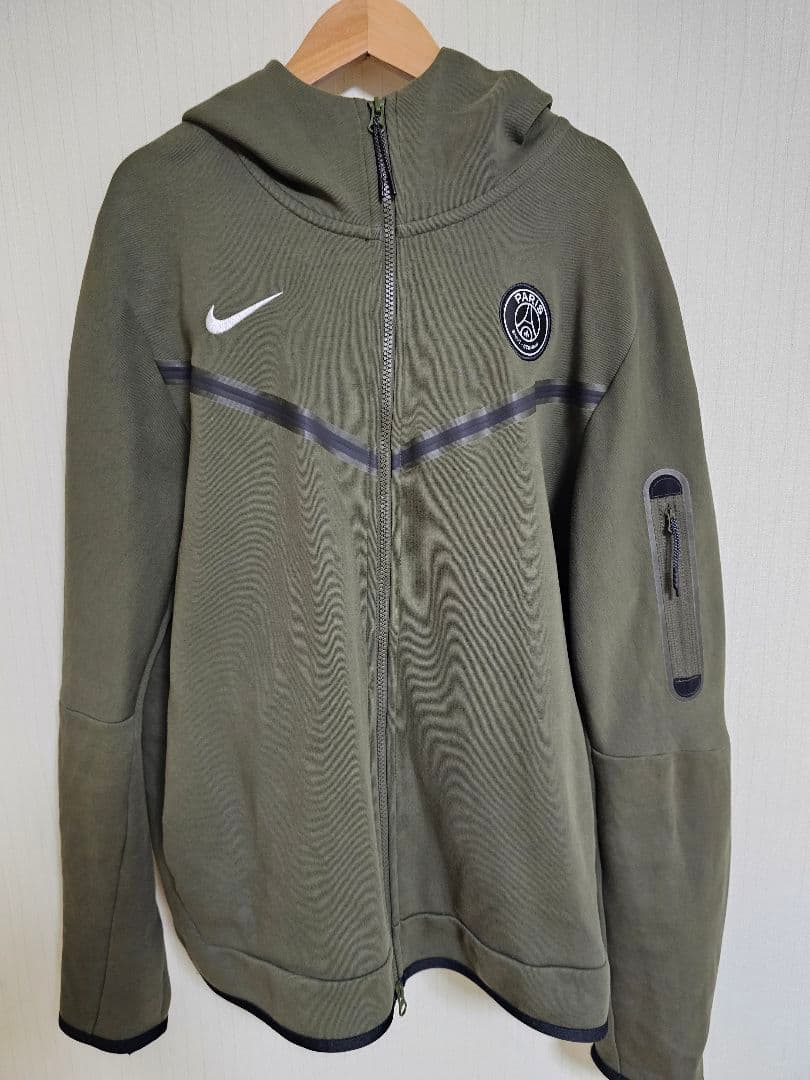 Nike パリ・サンジェルマン テックフリース