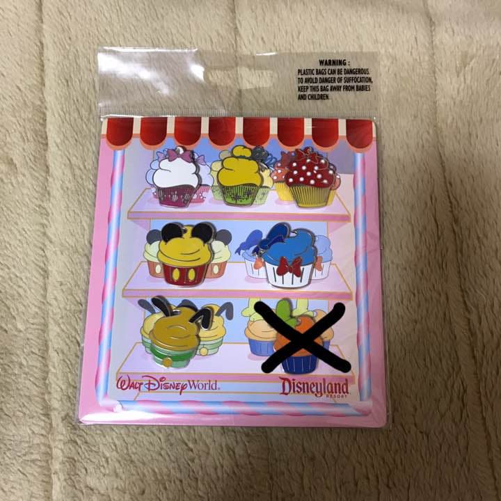 ディズニー キャラクターピン カップケーキ