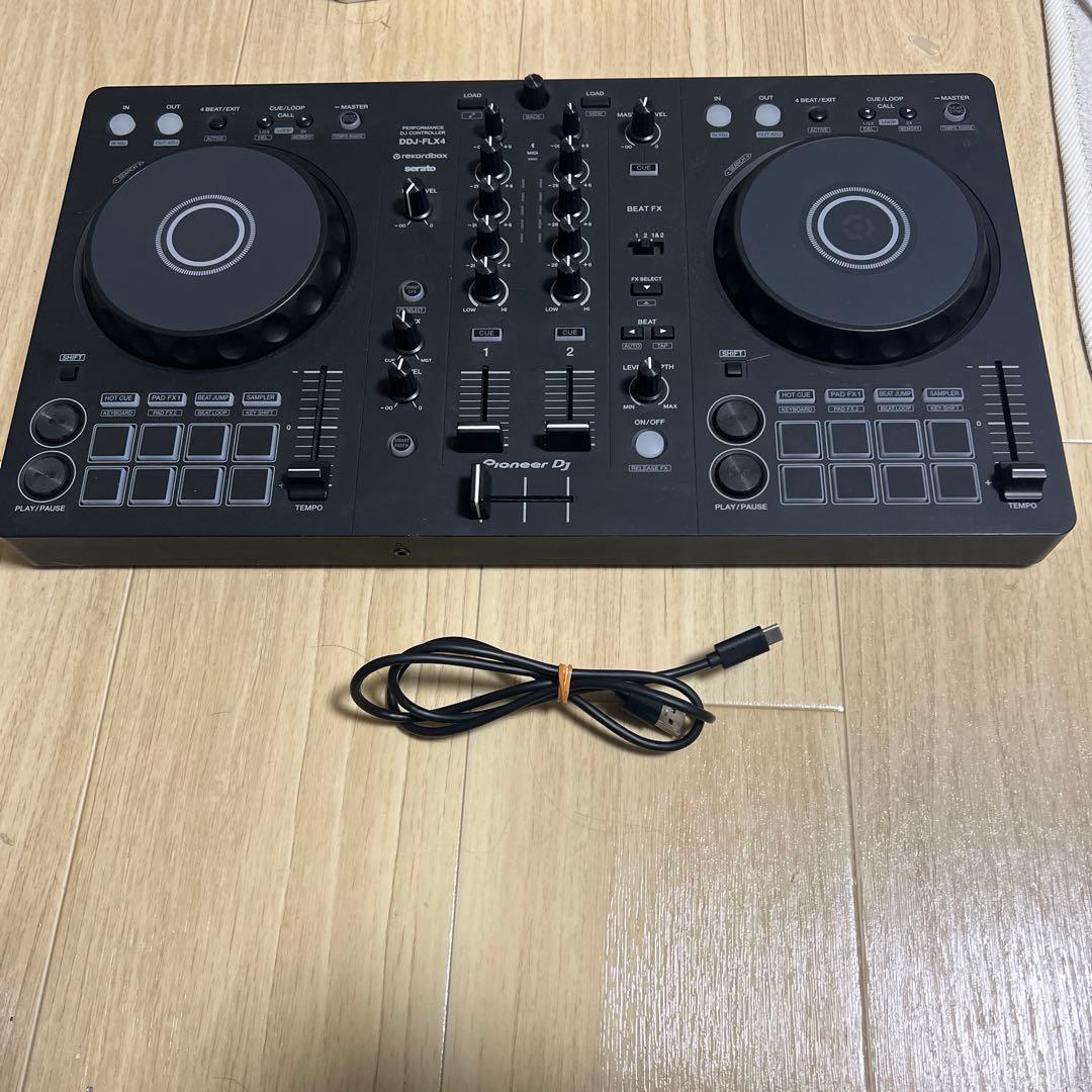 DDJ-FLX4 本体