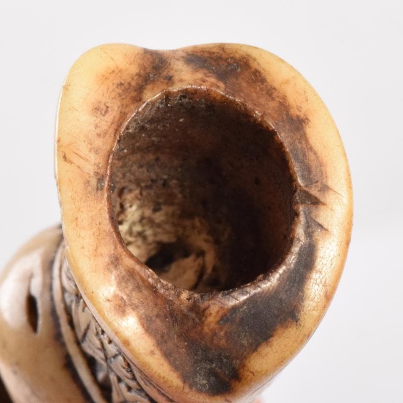時代提げ物　獣骨製　人物像　根付　置物　V　6976