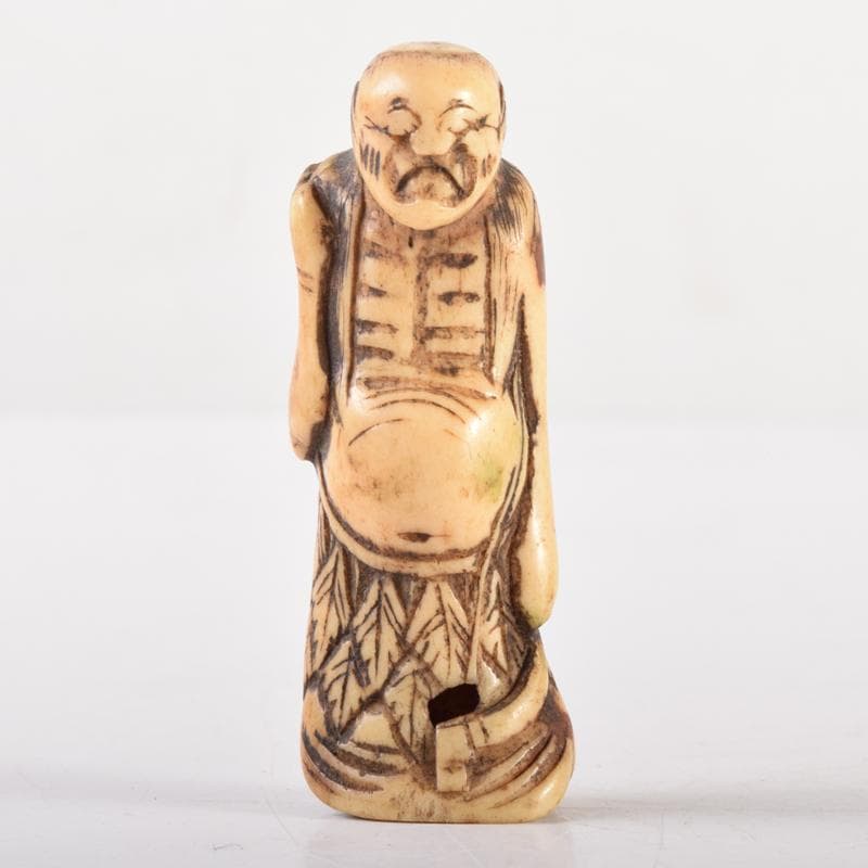 時代提げ物　獣骨製　人物像　根付　置物　V　6976