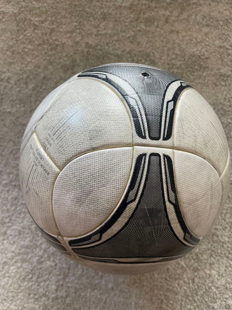 TANGO 12 EURO 2012決勝 サッカーボール
