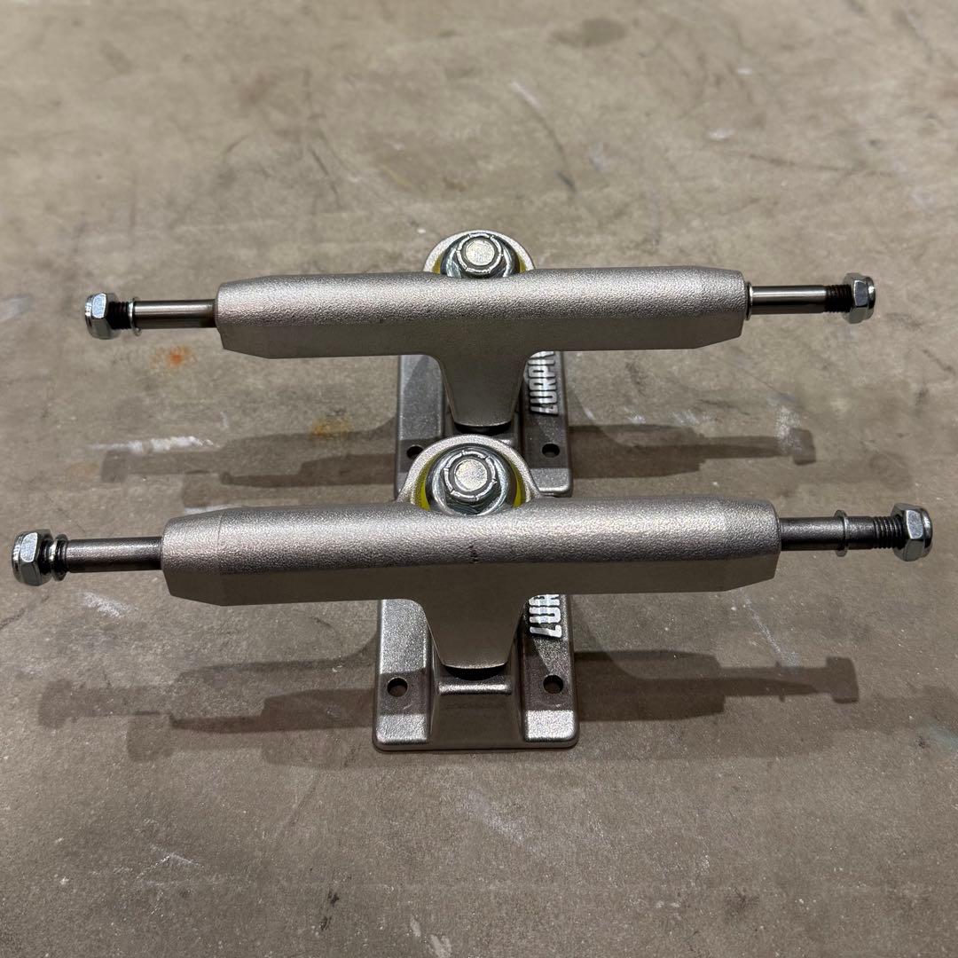 新品未使用【LURPIV】SOLID POLISHED TRUCK 145