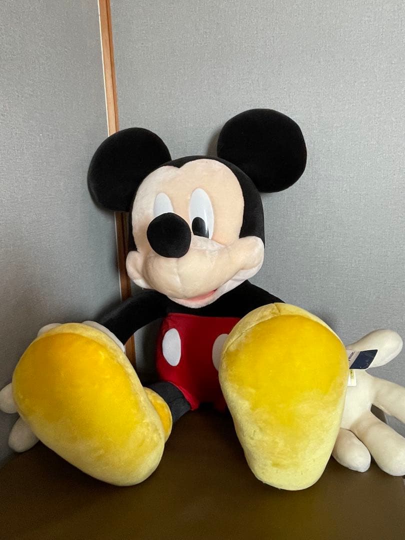 ミッキー マウス　特大ぬいぐるみ