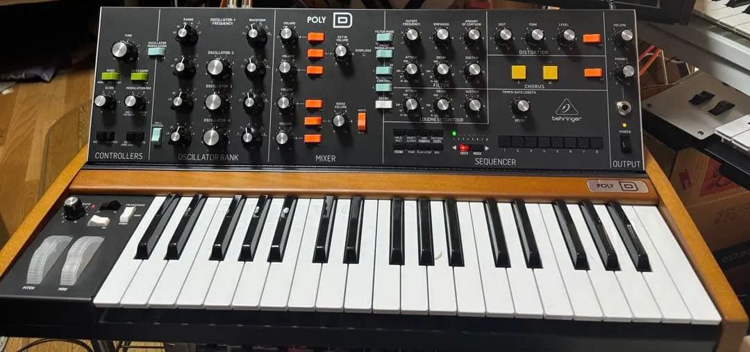 【美品ワンオーナー】Behringer Poly-D動作良好/禁煙/付属品完備