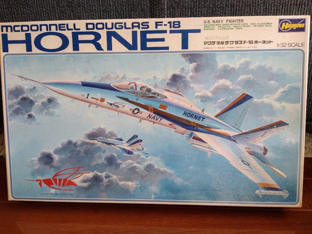 【ハセガワ】1/32 マクダネル・ダグラス F-18 ホーネット