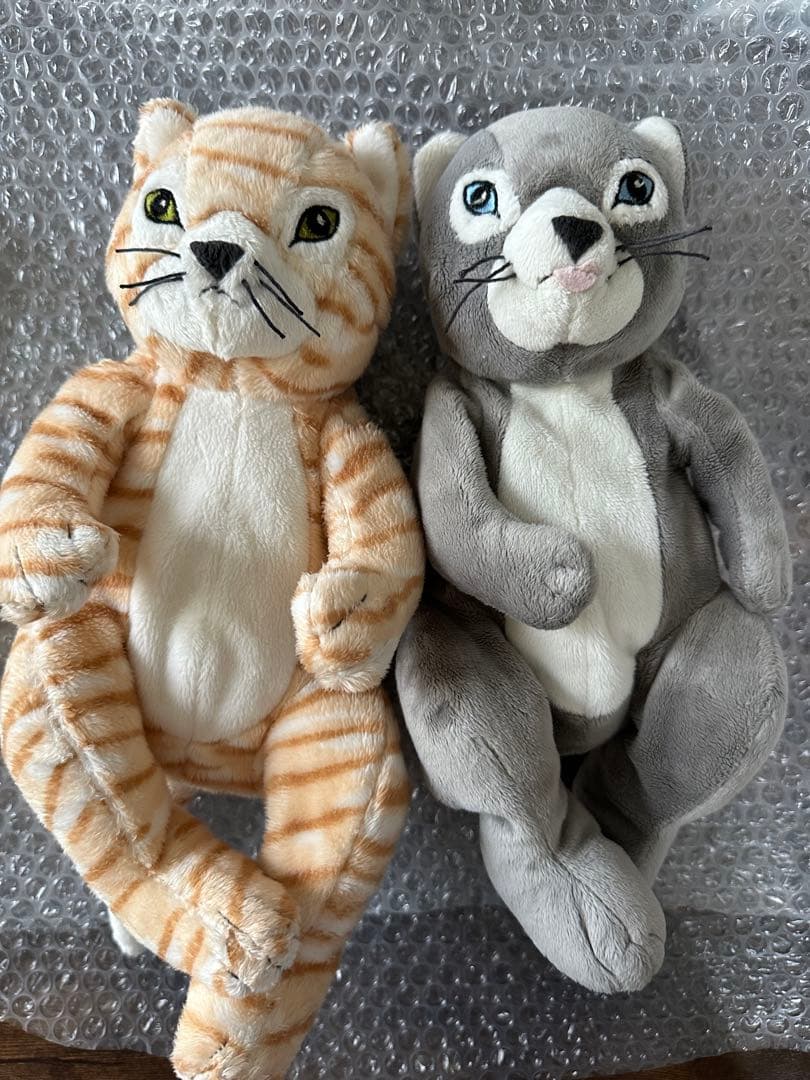 ヒグチユウコ　IKEA　廃盤レア猫のぬいぐるみ　せかいいちのねこモデル２匹セット